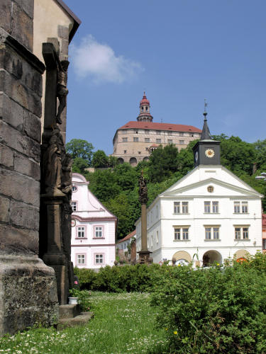 Socha sv. Jana Nepomuck�ho 