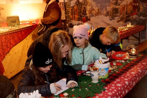 Druh adventn nedle v Nchod  svce nadje je zaplena