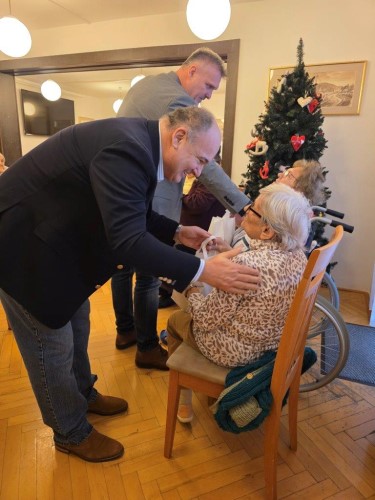 Z�stupci m�sta pop��li senior�m klidn� V�noce a v�e dobr� do roku 2026