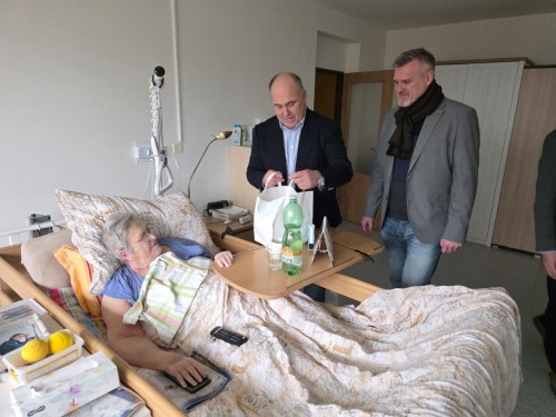 Z�stupci m�sta pop��li senior�m klidn� V�noce a v�e dobr� do roku 2026