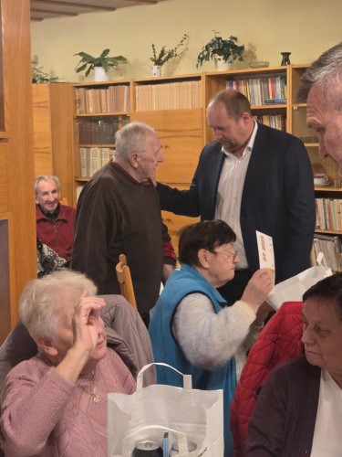 Z�stupci m�sta pop��li senior�m klidn� V�noce a v�e dobr� do roku 2026