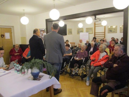 V�no�n� gratulace v Domov� pro seniory Marie