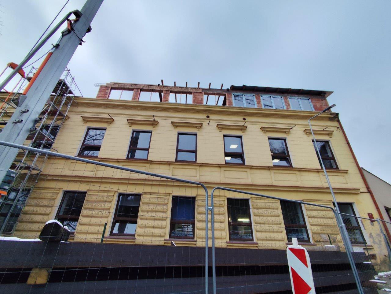 Pokračuje vestavba učeben Střední zdravotnické školy - Evangelické akademie v Náchodě