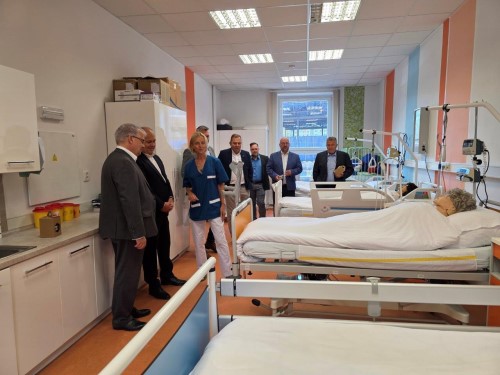 N�chod investuje do vzd�l�v�n� budouc�ch zdravotn�ch sester